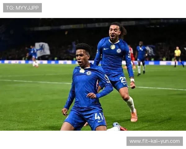 切尔西古斯托外线超车传中助攻效率感人