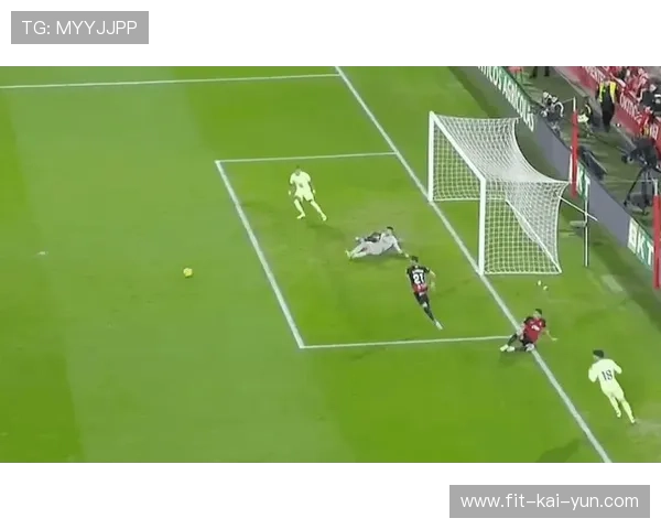 费兰托雷斯再现空翻式抽射，巴萨全场掌声如潮